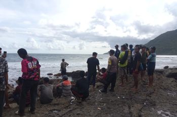 Tim SAR cari remaja tenggelam di Pantai Lere Bima