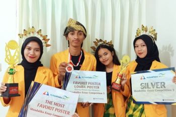 Mahasiswa UNM sabet tiga penghargaan pada Mandalika Essay Competition