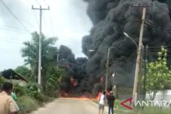 Oknum polisi terdakwa penimbun solar subsidi  disidang di PN Palembang