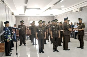 Dua jabatan di Kejari Bengkalis diserahterimakan