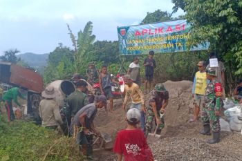 Kodim 1402 Polewali Mandar tingkatkan aksesibilitas jalan tani Desa Pasiang