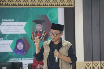 Kuliah umum prodi rekayasa kehutanan bahas peranan fungi dan mikroba dalam pembangunan hutan