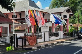 Rp650,5 juta bantuan keuangan mengalir ke lima parpol di Sitaro