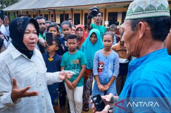 Pengiriman bantuan logistik Kemensos ke Serasan terkendala cuaca