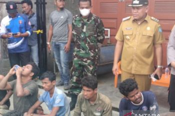 Etnis Rohingnya yang terdampar di Abdya dipindah ke gedung bekas Puskesmas