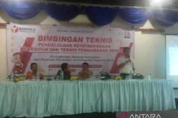 Bawaslu Pasaman Barat adakan pembekalan kearsipan bagi Panwaslu kecamatan
