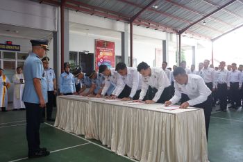 Kakanwil ingatkan PNS Kemenkumham Sulut bijak dalam medsos