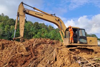 Tim kerahkan anjing pelacak K9 untuk cari korban longsor Natuna