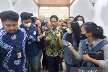 Menkes ungkap kaitan pendidikan dokter mahal
