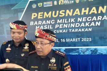 Bea Cukai Tarakan memusnahkan 17 bal pakaian bekas