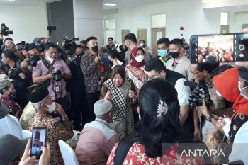 Kemensos gandeng donatur bantu operasi katarak gratis warga Kediri