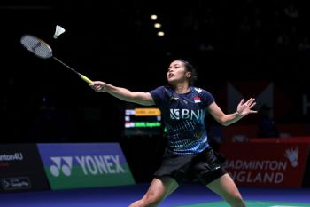 Pebulu tangkis Gregoria berusaha terus maju