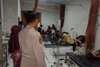 Puluhan warga keracunan nasi bungkus di Lombok Tengah, NTB