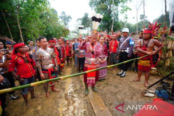 Sambut kehadiran IKN, Kapolri ajak masyarakat Dayak siapkan SDM