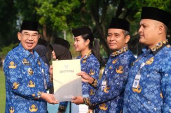 273 PNS Kota Magelang terima SK kenaikan pangkat