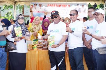 Bupati Bone buka pasar murah jaga inflasi jelang Ramadhan 1444 H