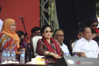 Megawati dan sejumlah tokoh nasional menghadiri peringatan 9 tahun UU Desa