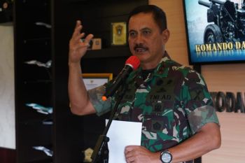 Pangdam Merdeka harap perwira tingkatkan kemampuan dan prestasi