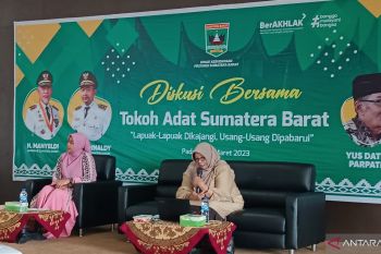 Dinas Kebudayaan tingkatkan pemahaman adat masyarakat lewat diskusi