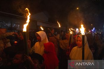 Pawai obor sambut Ramadan