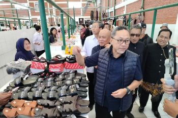 Mendag Zulhas resmikan pasar tematik di Kota Mojokerto