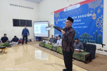 BI Kediri sosialisasi uang Rupiah baru ke santri Al Falah