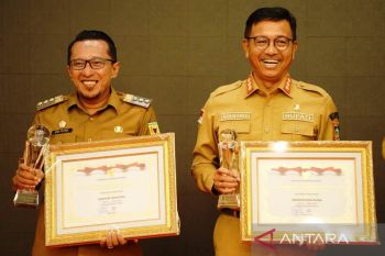 Solok Selatan terbaik II di Bidang Perencanaan Pembangunan tingkat Sumbar