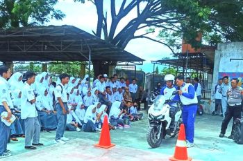 Honda sasar pelajar aman sebelum liburan  Tema " Bangga Menjadi Generasi #Cari_aman "