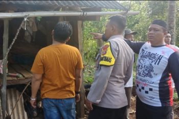 Seorang kakek tewas gantung diri di gubuk