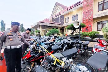 Polres Situbondo tindak tegas 185 pengendara motor knalpot "brong"