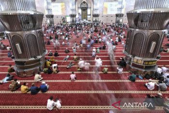 Shalat Jumat pertama di bulan Ramadhan