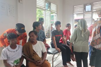 Enam orang hilang akibat kapal bagan tenggelam di Perairan Air Bangis-Sumbar