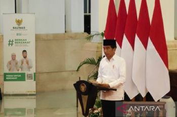 Presiden Jokowi dan jajaran kabinet Indonesia Maju sampaikan zakat melalui Baznas