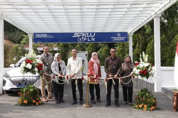 SPKLU PLN pertama di lingkungan Istana Kepresidenan diresmikan