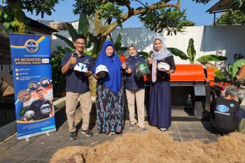 IPB produksi helm proyek bahan tandan kelapa sawit