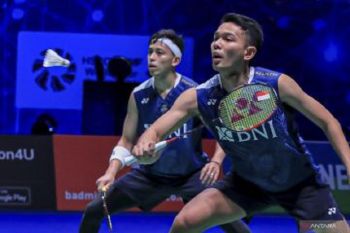Pasangan ganda Fajar/Rian libas ganda Kanada di Spain Masters dalam waktu 20 menit