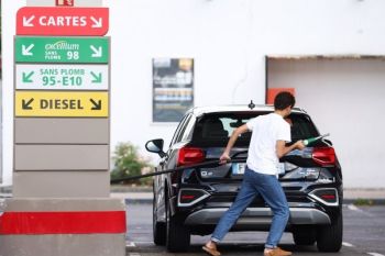 Uni Eropa sepakat larang penjualan mobil penghasil emisi CO2 mulai tahun 2035