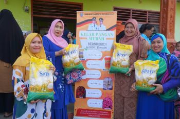 Pemkab Pasaman Barat salurkan 2,5 ton beras pangan bersubsidi