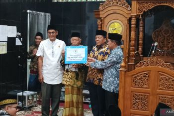 Pimpinan DPRD Sumbar ingatkan potensi tindakan menyimpang generasi muda di Padang