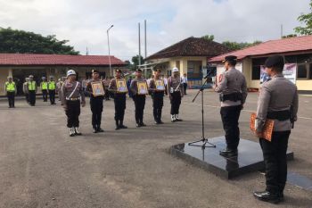 4 polisi di Dompu dipecat dan 15 dapat penghargaan, berikut nama-namanya