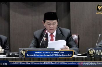 DKPP beri sanksi peringatan kepada ketua KPU RI