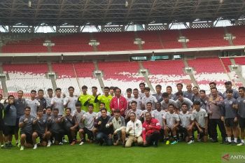 Jokowi didampingi Erick Thohir temui pemain Timnas U-20