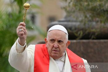 Paus Fransiskus menemui korban pelecehan seksual gereja di Portugal