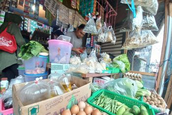 Pertengahan Ramadan, harga daging stabil di Bukittinggi
