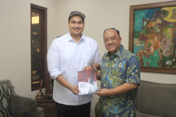 Usai dilantik, Menpora Dito kunjungi kediaman Ketum KONI Pusat
