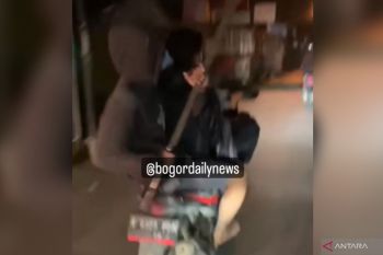 Polisi tangkap 5 remaja yang konvoi bawa pedang di Bogor