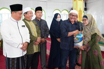 Pemkot Batam salurkan 150 paket sembako kepada warga di pulau penyangga