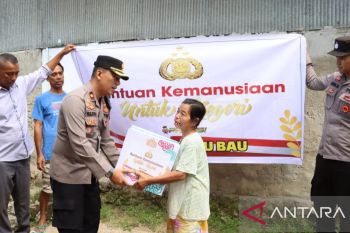 Polres Baubau berikan bantuan sembako kepada warga kurang mampu