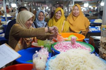 Tim terpadu periksa pabukoan di Padang Panjang