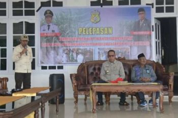 Pemkab Buton salurkan gula pasir cegah inflasi pada Ramadhan